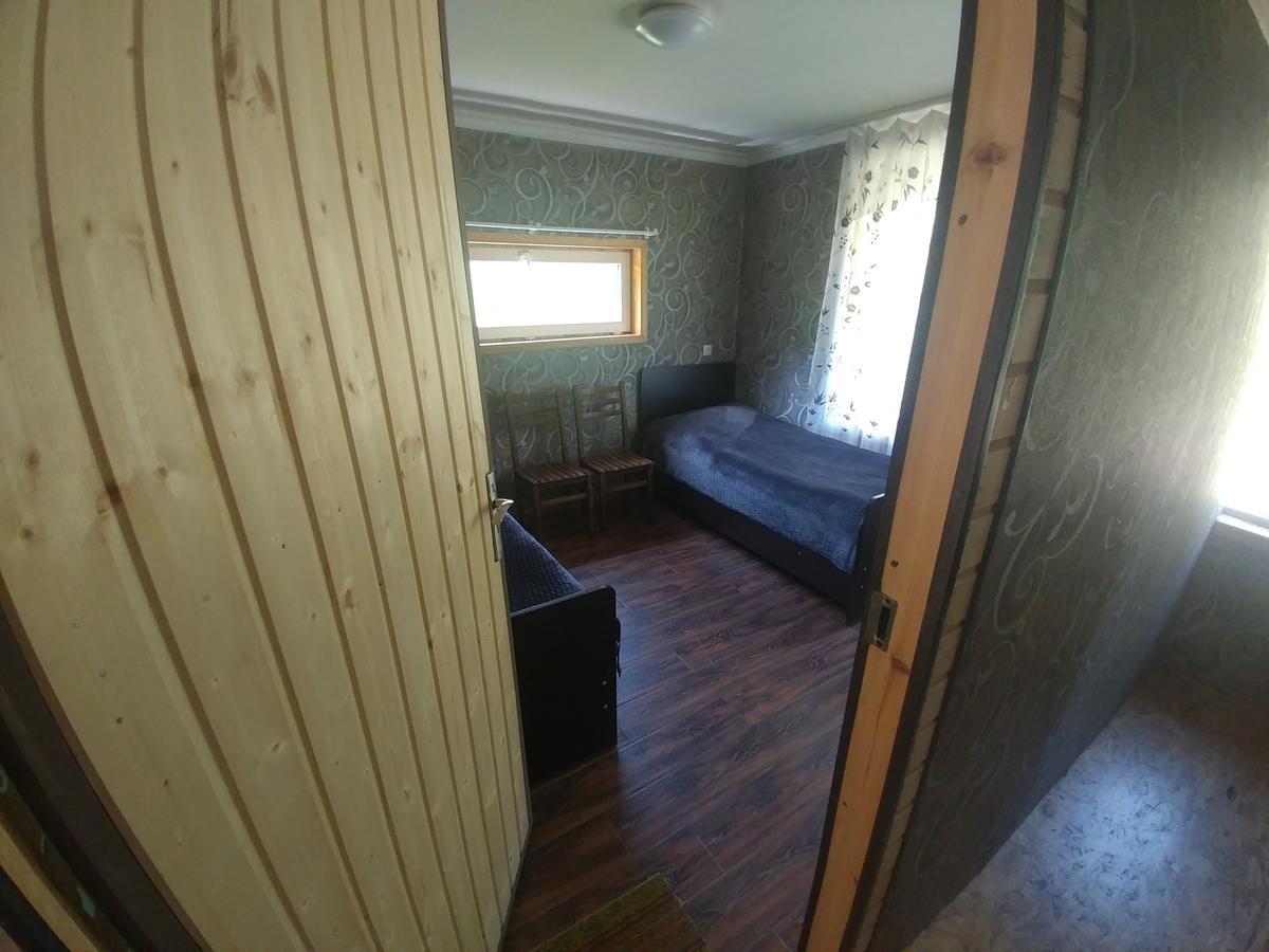 Lali'S Guest House In ジュタ エクステリア 写真